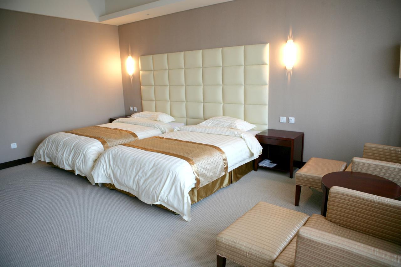 שון אי Beijing Qiao Bo International Convention Center Hotel מראה חיצוני תמונה